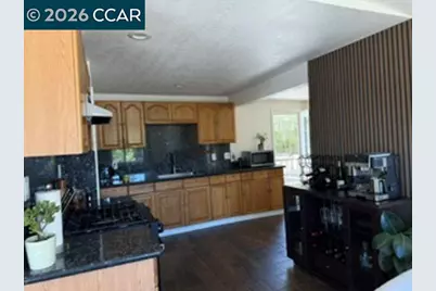 1811 Espanola Dr, San Pablo, CA 94806 - Photo 4