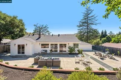 414 Castello Rd, Lafayette, CA 94549 - Photo 2