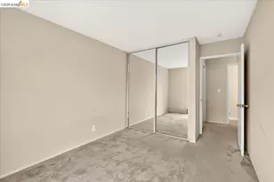 6 Captain Dr, Emeryville, CA 94608 - Photo 24
