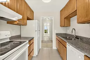 6 Captain Dr, Emeryville, CA 94608 - Photo 44