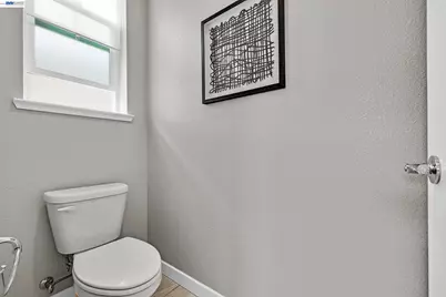 24221 2nd St, Hayward, CA 94541 - Photo 16