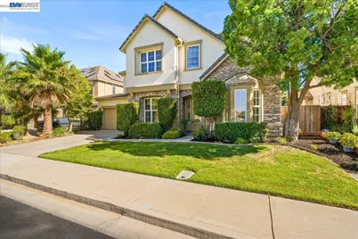 1461 Biarritz St, Tracy, CA 95304 - Photo 6