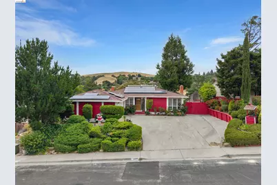 2625 Alhambra Way, Pinole, CA 94564 - Photo 2