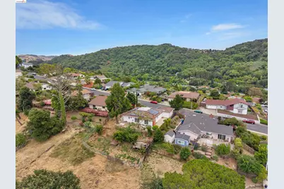 2625 Alhambra Way, Pinole, CA 94564 - Photo 22