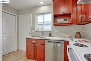 4556 Reyes Dr, Union City, CA 94587 - Photo 20