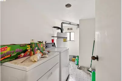1814 105th Ave, Oakland, CA 94603 - Photo 16