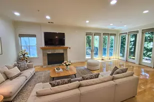 19 Edgewood Pl, Belmont, CA 94002 - Photo 4