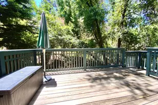 19 Edgewood Pl, Belmont, CA 94002 - Photo 24