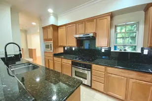 19 Edgewood Pl, Belmont, CA 94002 - Photo 8