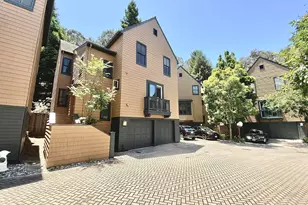 19 Edgewood Pl, Belmont, CA 94002 - Photo 32