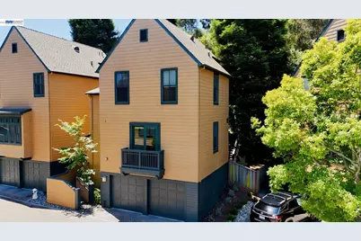 19 Edgewood Pl, Belmont, CA 94002 - Photo 26