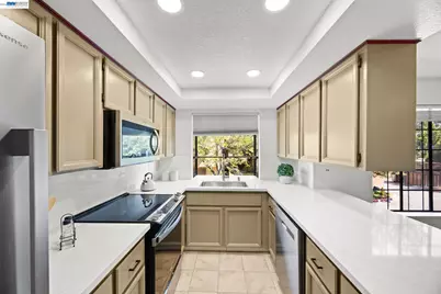 43081 Mayfair Park Ter, Fremont, CA 94538 - Photo 10