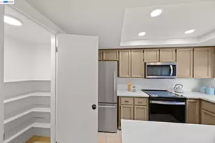 43081 Mayfair Park Terrace, Fremont, CA 94538 - Photo 12