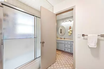 3300 Southridge Dr, Richmond, CA 94806 - Photo 32