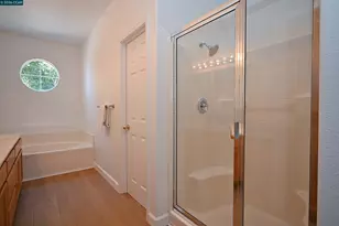 104 Johnson Ln, Martinez, CA 94553 - Photo 12