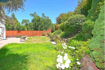 104 Johnson Ln, Martinez, CA 94553 - Photo 66