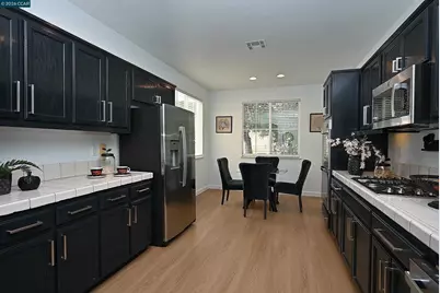 104 Johnson Ln, Martinez, CA 94553 - Photo 32