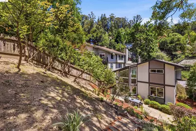 6763 Pinehaven Rd, Oakland, CA 94611 - Photo 40