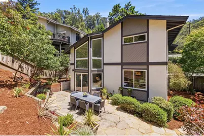 6763 Pinehaven Rd, Oakland, CA 94611 - Photo 38