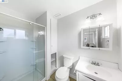 2049 Rosedale Dr, San Pablo, CA 94806 - Photo 10