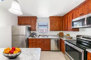 2049 Rosedale Dr, San Pablo, CA 94806 - Photo 6