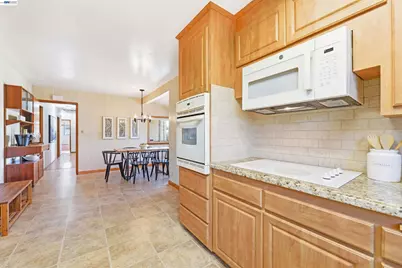 5346 Brophy Dr, Fremont, CA 94536 - Photo 14