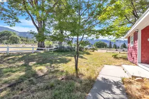 452 US Hwy 395, Milford, CA 96121 - Photo 54