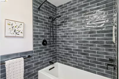 1151 58th Ave, Oakland, CA 94621 - Photo 24