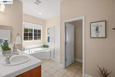 290 Snider Ct, Livermore, CA 94550 - Photo 14