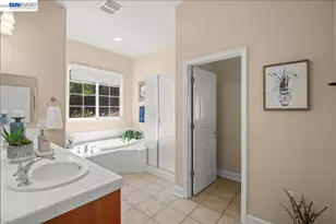290 Snider Ct, Livermore, CA 94550 - Photo 14