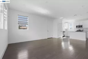2134 Daimler St, Lathrop, CA 95330 - Photo 14