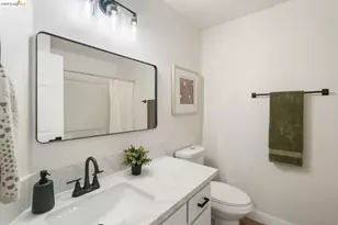 5901 Pine Vista Way, Elk Grove, CA 95758 - Photo 22