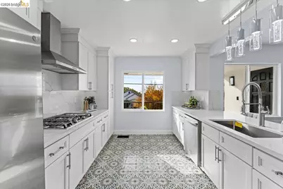 6032 Mauritania Ave, Oakland, CA 94605 - Photo 14