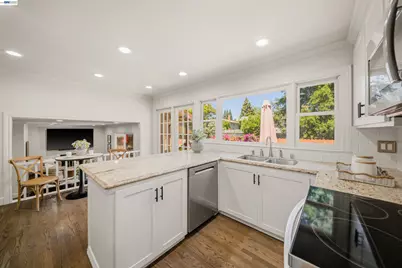 7365 Tulipwood Circle, Pleasanton, CA 94588 - Photo 20