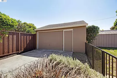 1987 San Rafael St, San Leandro, CA 94577 - Photo 12