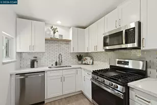 4054 Sumac Ln, Sacramento, CA 95820 - Photo 6