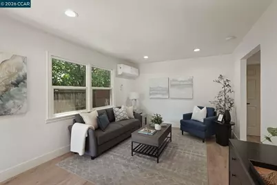 4054 Sumac Ln, Sacramento, CA 95820 - Photo 10