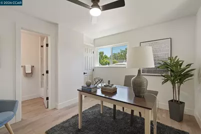 4054 Sumac Ln, Sacramento, CA 95820 - Photo 12