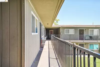 1017 H St, Antioch, CA 94509 - Photo 6