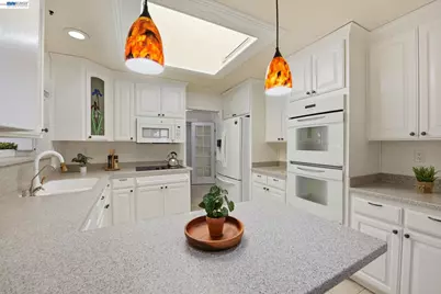 42447 Paseo Padre Pkwy, Fremont, CA 94539 - Photo 18