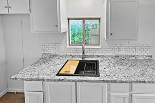 845 Mountain Shadows Blvd, Redding, CA 96003 - Photo 6