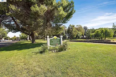 1029 Cheryl Ann Cir #67, Hayward, CA 94544 - Photo 32