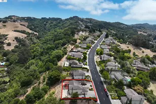5219 Heavenly Ridge Ln, Richmond, CA 94803 - Photo 16