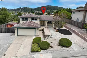 5219 Heavenly Ridge Ln, Richmond, CA 94803 - Photo 1
