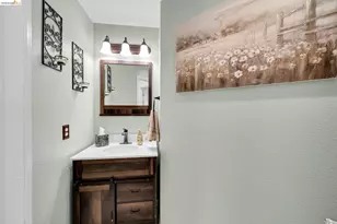 569 Apple Hill Dr, Brentwood, CA 94513 - Photo 32