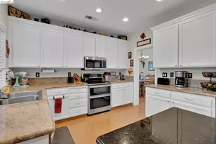 569 Apple Hill Dr, Brentwood, CA 94513 - Photo 22