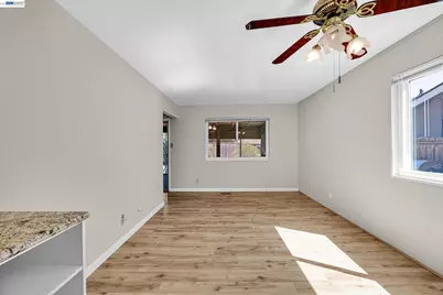 1289 Kimberly Dr, San Jose, CA 95118 - Photo 6