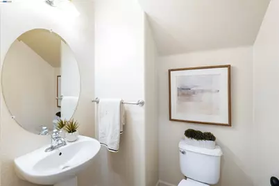 2324 Fortuna Ln, Tracy, CA 95377 - Photo 14