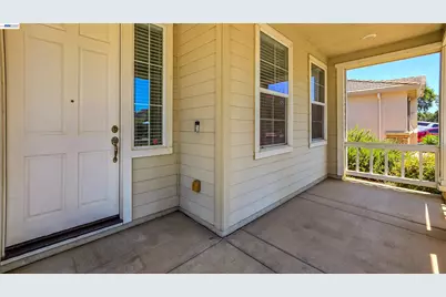 1899 River Run Dr, Marysville, CA 95901 - Photo 4