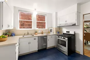 2633 Regent St, Berkeley, CA 94704 - Photo 52